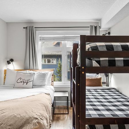 Charming 1 Bdrm Plus Loft With Views Managed By Little Sister Getaways Canmore Exterior photo