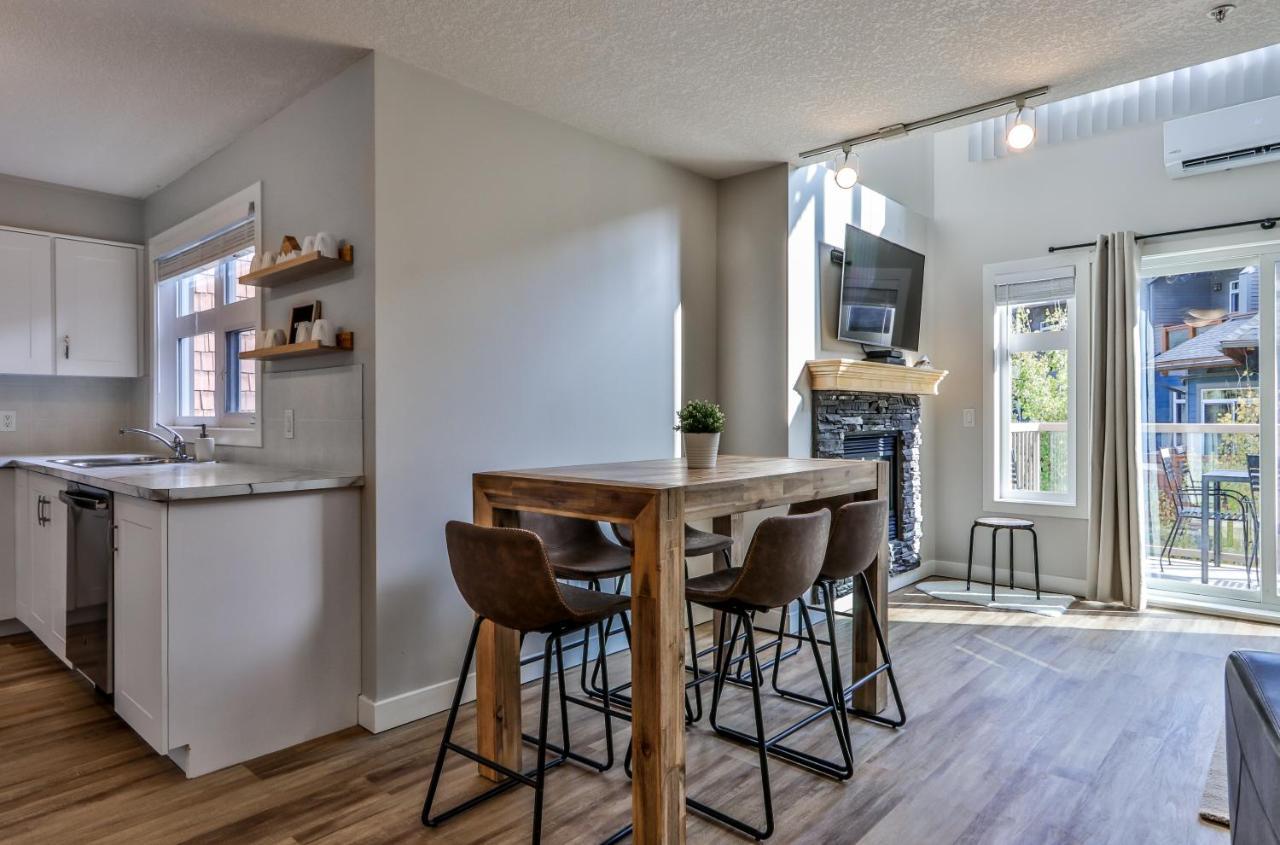 Charming 1 Bdrm Plus Loft With Views Managed By Little Sister Getaways Canmore Exterior photo