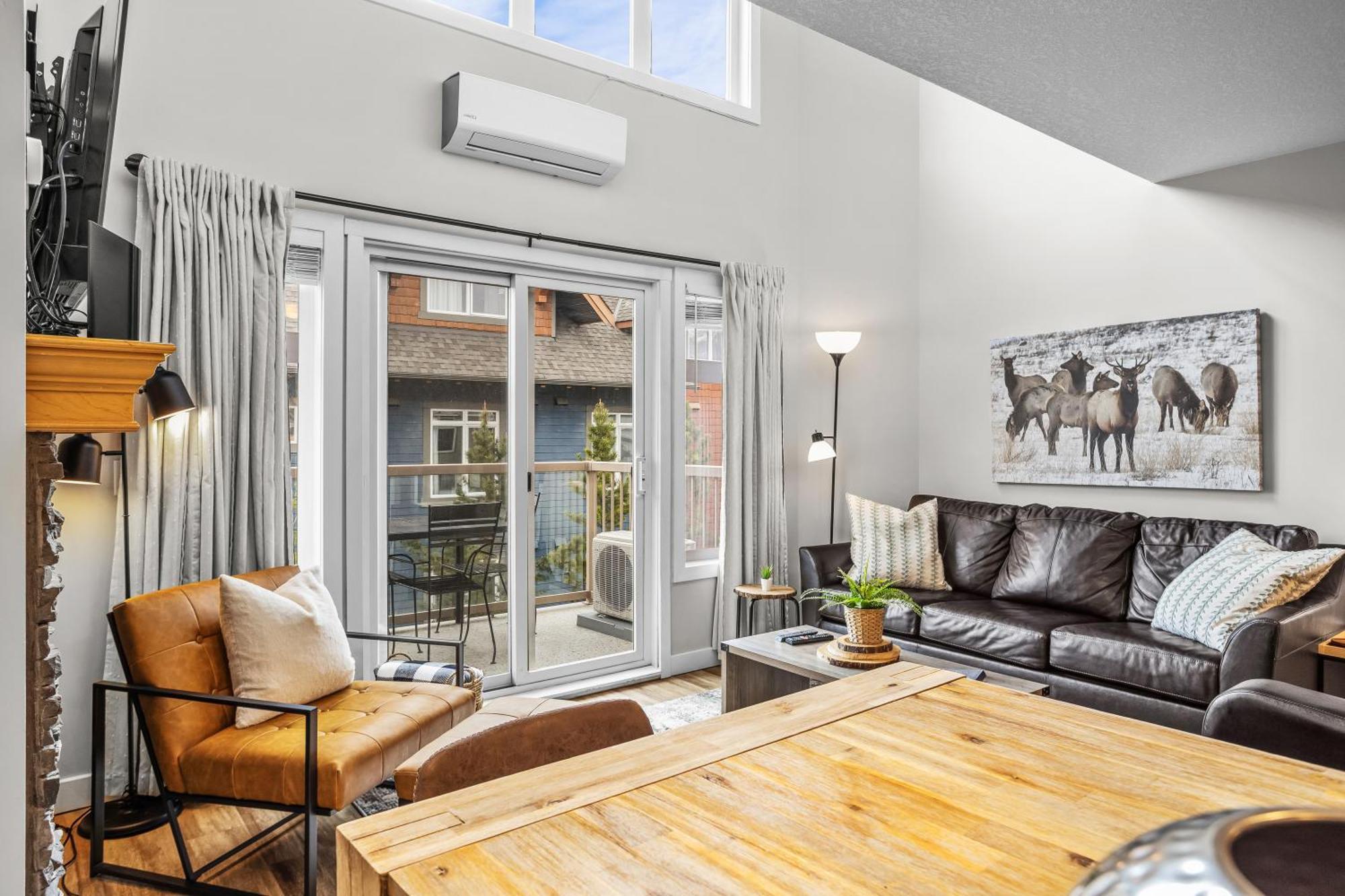 Charming 1 Bdrm Plus Loft With Views Managed By Little Sister Getaways Canmore Exterior photo